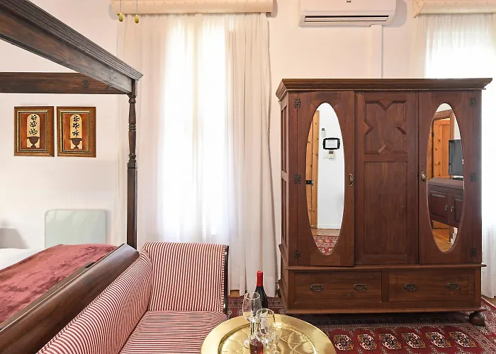 Centre-Ville Guest House