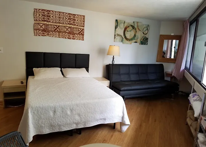 Waikiki Studio Steps To Beach-Mall Free Parking-Wifi
