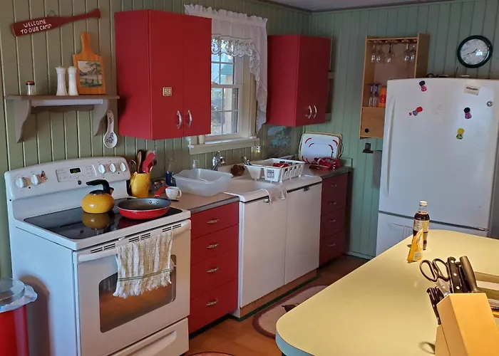 Beautiful Lakefront Cottage, Ambajejus Lake