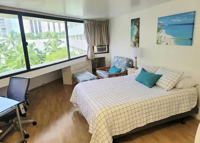Waikiki Studio Steps To Beach-Mall Free Parking-Wifi
