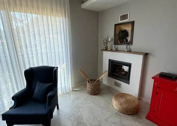 Suna Summer House