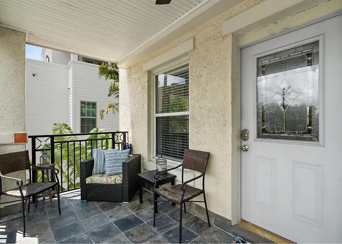 Retro Retreat In Dtsp - Explore The Downtown Area