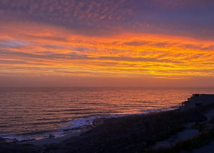 Waterfront Condo With Gorgeous Sunset Ocean Views