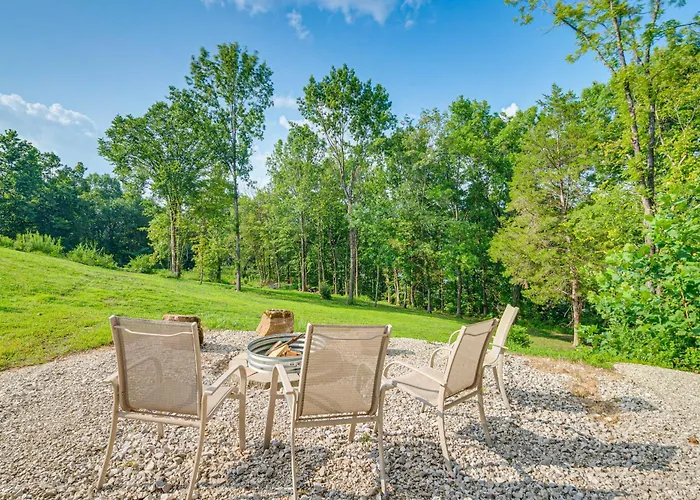 Waterfront Escape In Cub Run W/ Deck & Hot Tub!