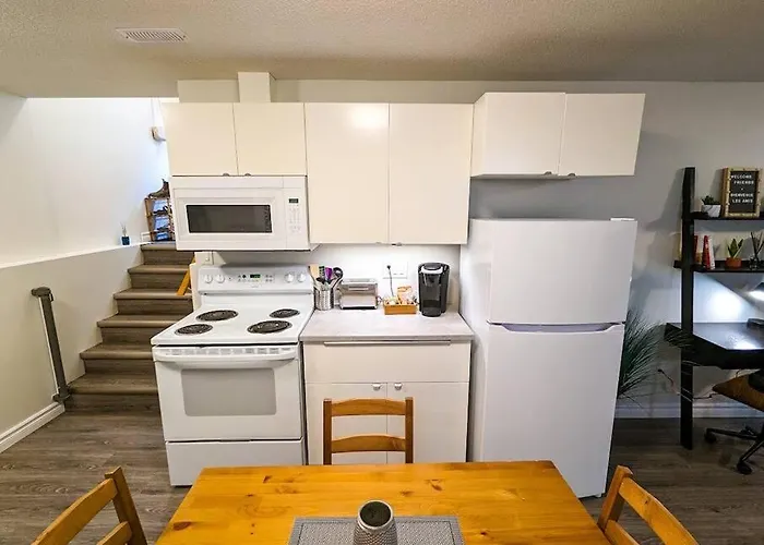 Modern 2 Bdr Guest Suite In St Catharines Niagara