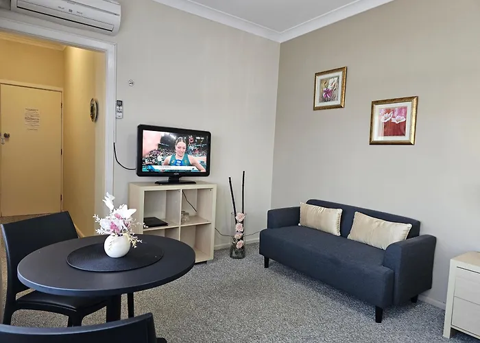 Country Lodge Motor Inn