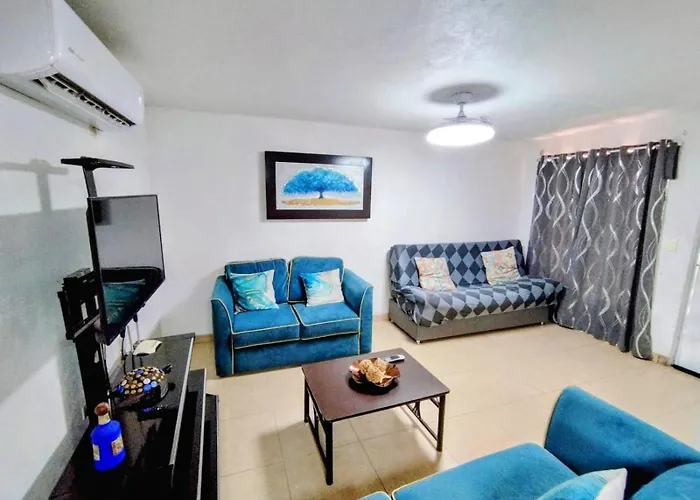 Condominio 231 Loma Bonita, Enfrente De La Alberca!