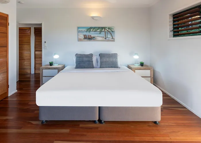 Casuarina 18 Hamilton Island Ocean Views, Golf Buggy & Transers