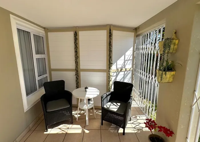 Plett57 - Self Catering - Room No1