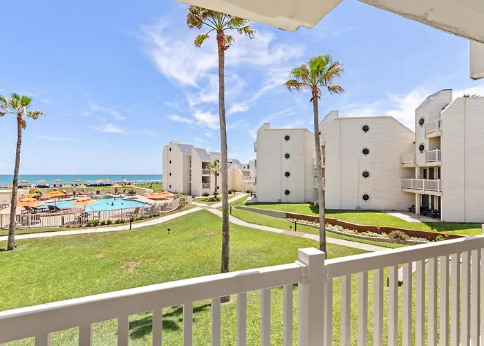 New Stunning Ocean-View Condo In Beachfront Resort