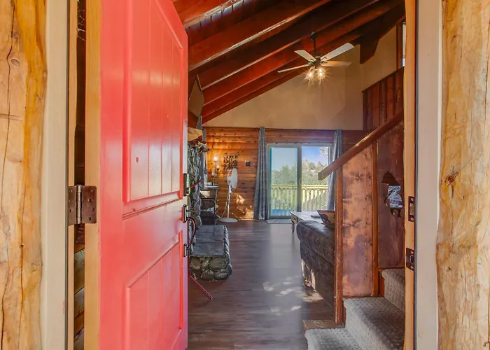 Cozy Moon Cabin
