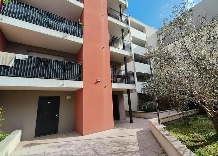 Chambre Privee Dans Appartement Partage Avec Balcon Calme & Degage