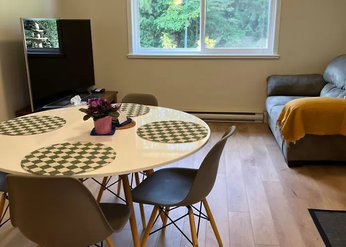 2 Beds Guest Suite To Yourself At Coquitlam Centre Mall