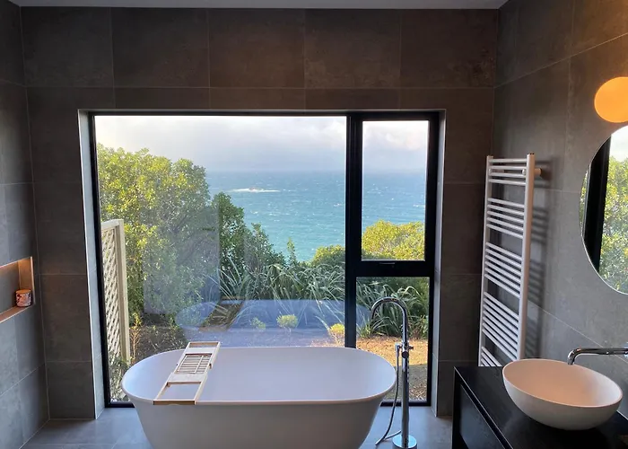 Secluded Coastal Comfort