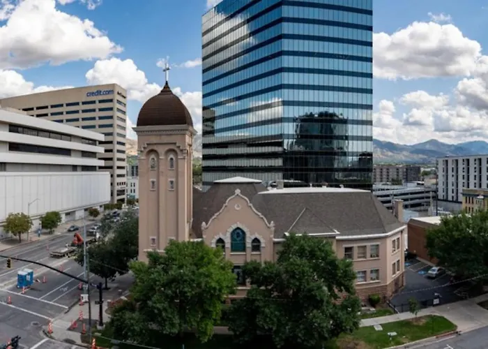 Prime Location Downtown Temple Sq Salt Palace 1Bd