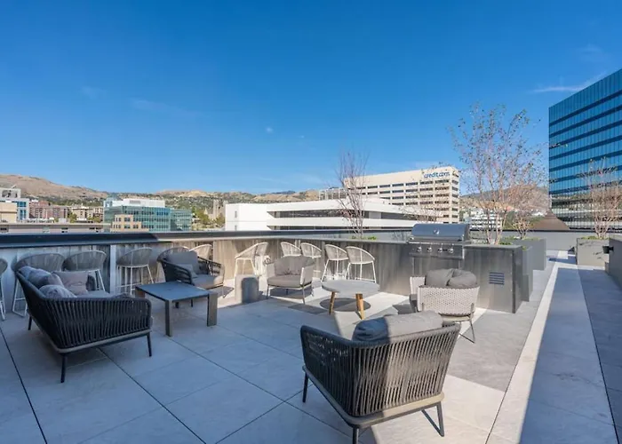 Prime Location Downtown Temple Sq Salt Palace 1Bd