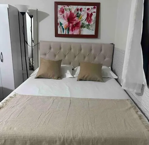 kitnet208 No centro,c linda vista , tv smart e ar