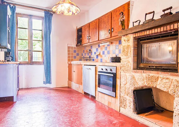 Holiday Home Maison De Village Les Ormeaux By Interhome