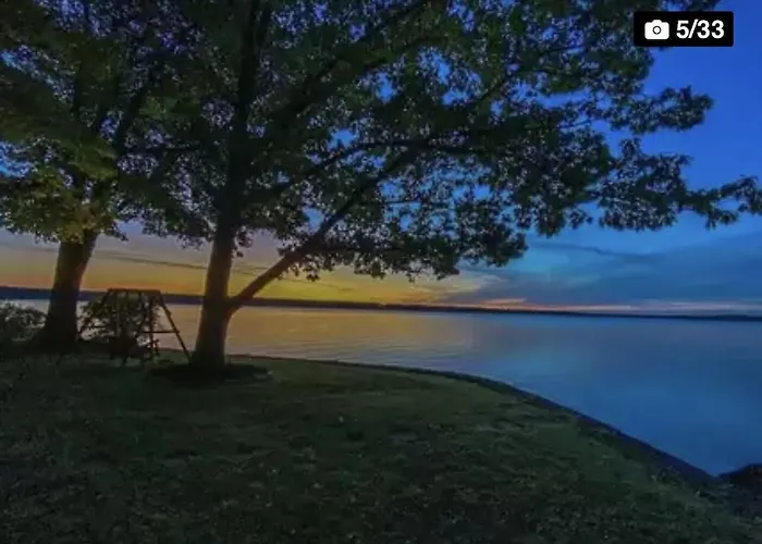 Beautiful Waterfront House In Owasco Lake