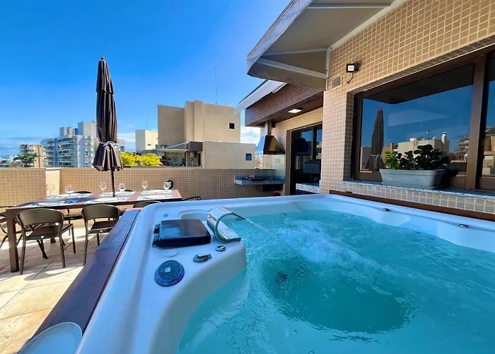 Linda COBERTURA com Jacuzzi e vista para o Mar