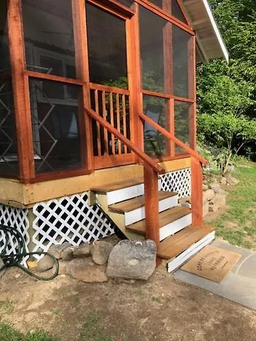 Sebago Lake Cottage On Raymond Cape