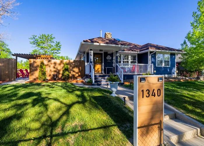 Updated Central Cottage