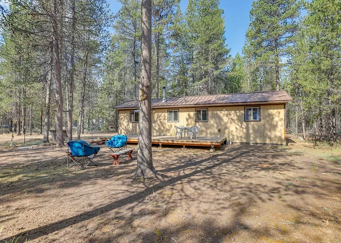 1 Mi To State Park: Peaceful La Pine Cabin W/ Deck