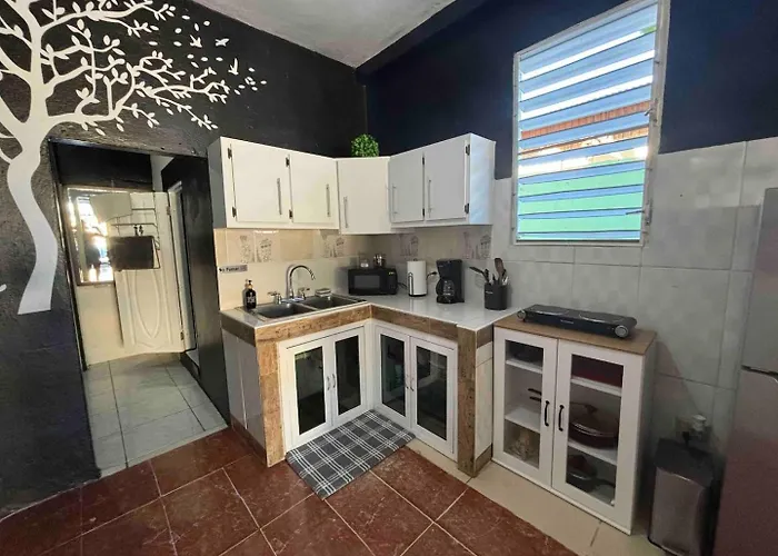 Salo-Casa Verde 4 Bdrm House By Stay Here Pr