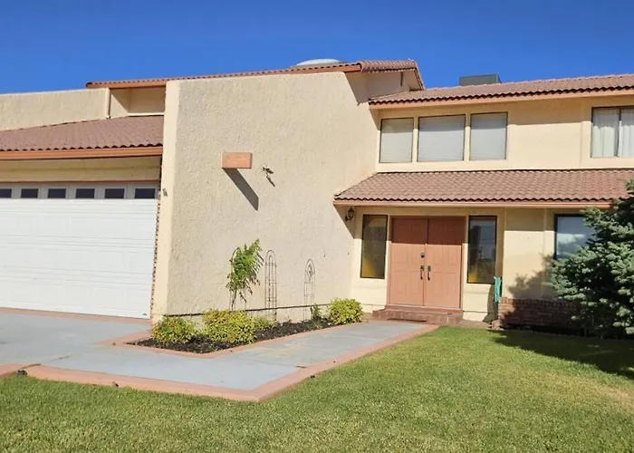 Cliff Views - Hot Tub - Sups - Boat Parking - Sleeps 16
