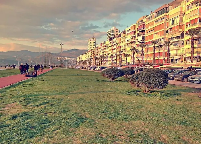 Maris Alsancak City Center