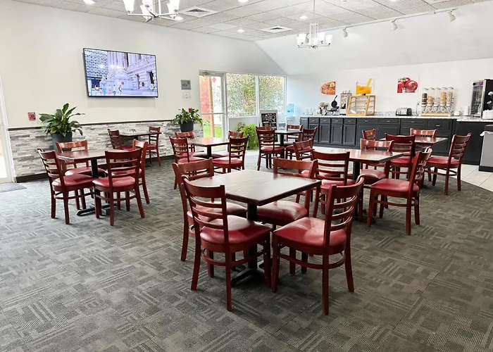 Econo Lodge Wausau - Rothschild