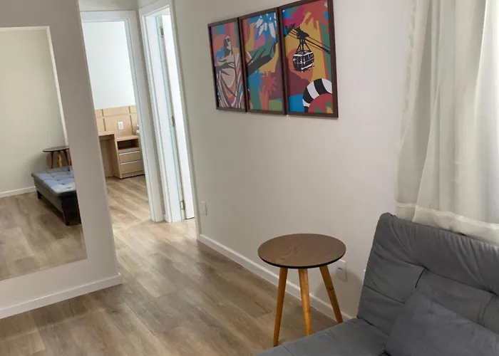Apartamento Inteiro Novo - 2 Quartos - REGIÃO CENTRAL FOZ