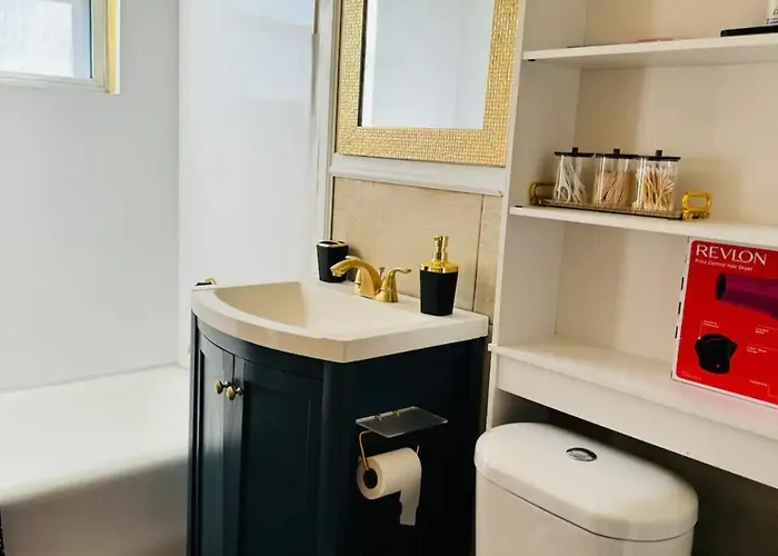 Beautiful 3 Bed Room Apartment