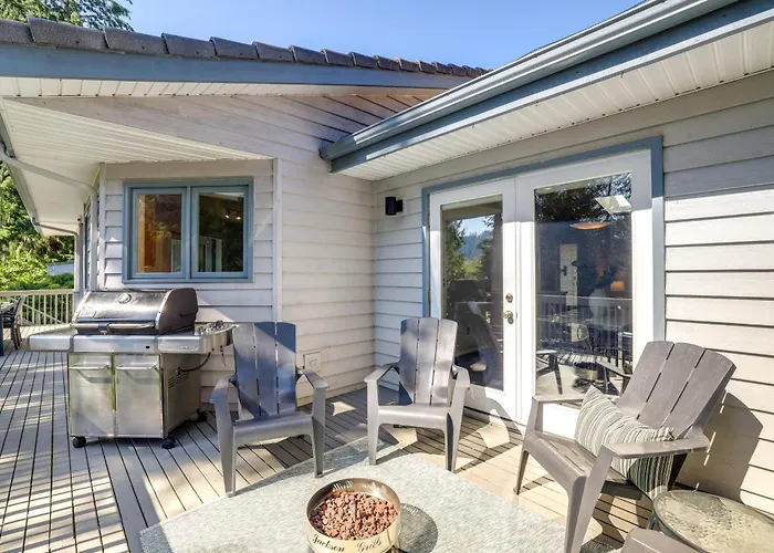 Sudden Valley Home ~ 1 Block To Lake Whatcom!