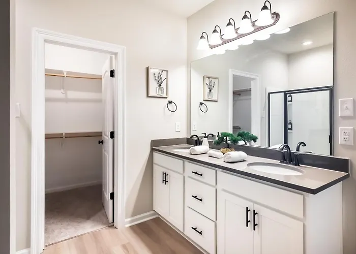 Tiger Tracks Townhome Stay In Baton Rouge - Bc1009