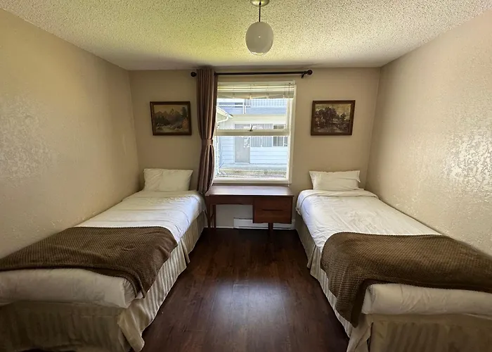 Island West Resort-Motel