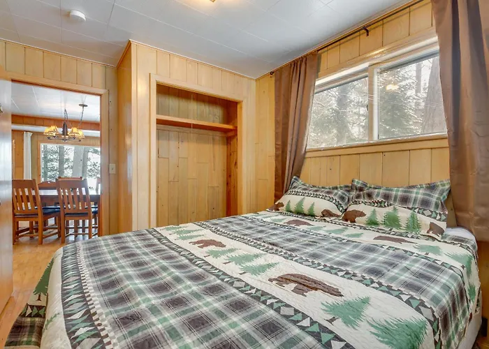 Private Dock + Screened Porch: Echo Lake Cabin