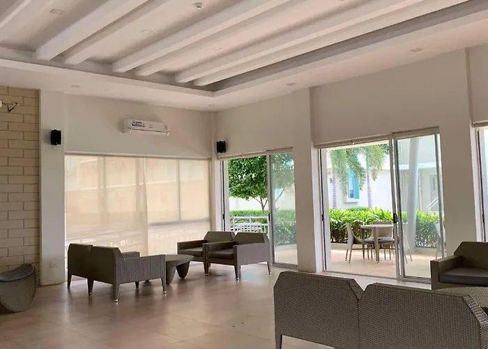 Mountain View Studio At Marina Spatial - 300Mbps, Pool, City Centre