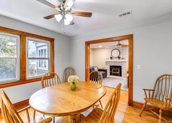 Charming Damascus Retreat W/ Deck & Creek Views!