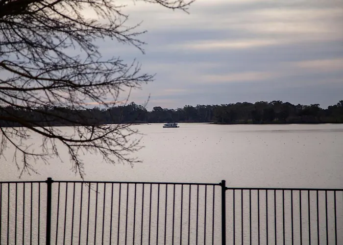 Nagambie Waterfront Motel