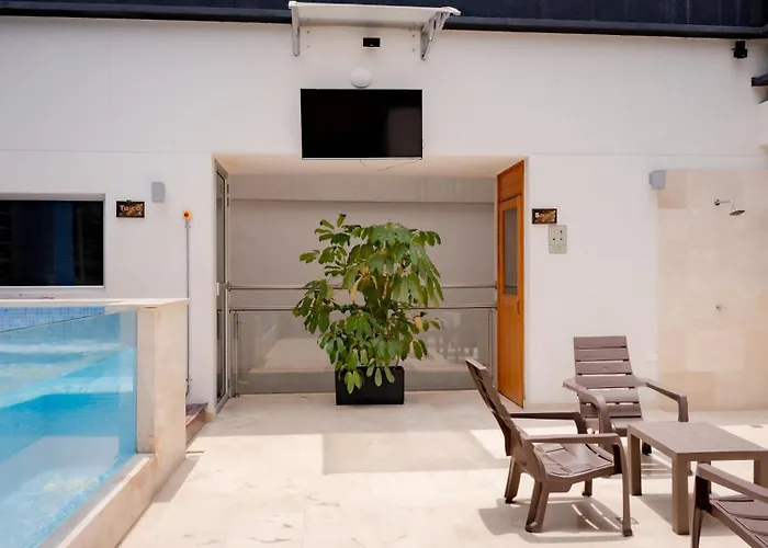 Hotel Madeiro