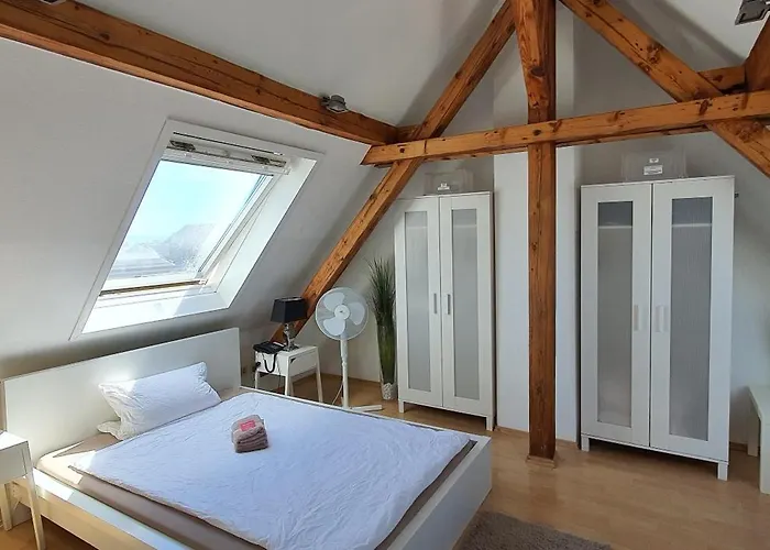 Colodging Mannheim - Private Rooms & Kitchen