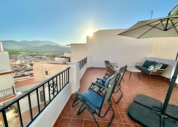 Casa Carmen - Terraza Y Patio Privado En Salobrena