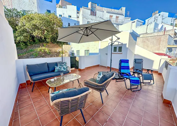 Casa Carmen - Terraza Y Patio Privado En Salobrena