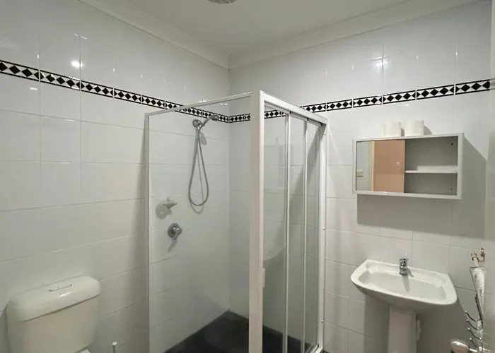 Igrand Motel