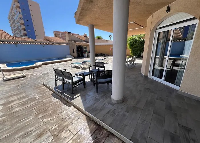 Chalet Con Piscina A 100M De La Playa La Manga