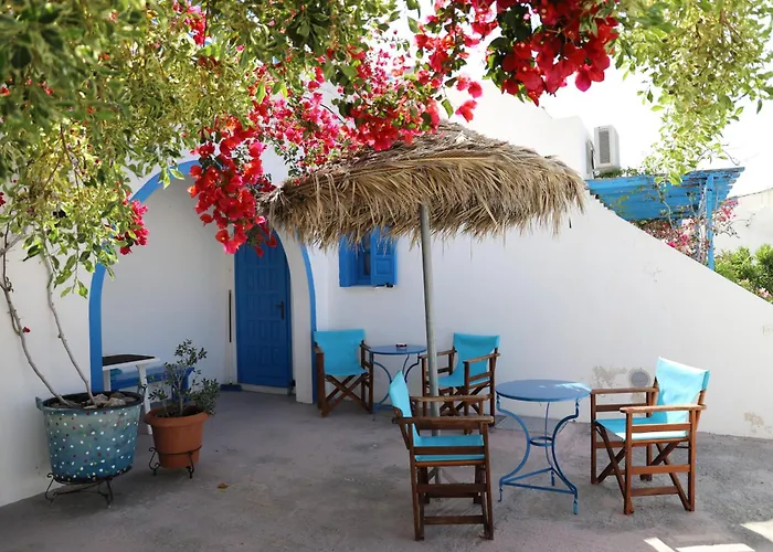 Flora Studios Perissa Santorini