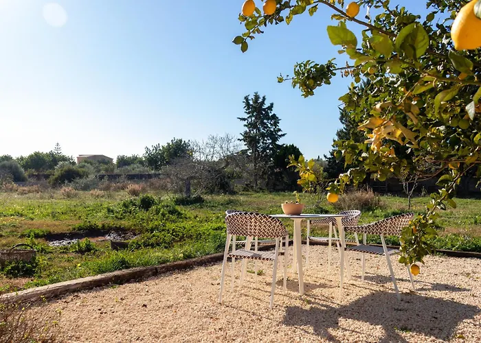 Idyllische Natur-Finca Mit 12M Pool & Meerblick