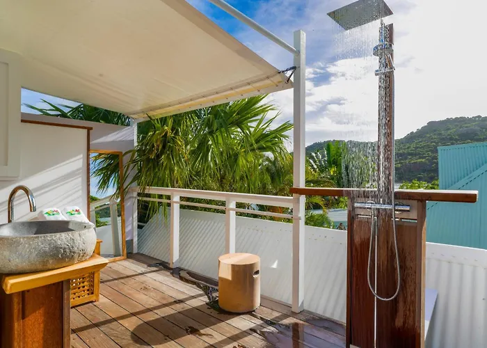 Charming Bungalow In Saint Barthelemy With Shared Pool.