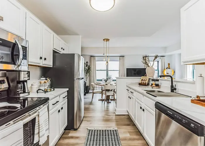 Luxurious 1Br Downtown Stamford